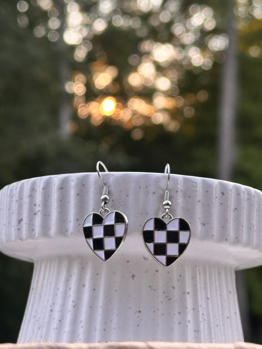 Checkered Black-White Heart Earrings